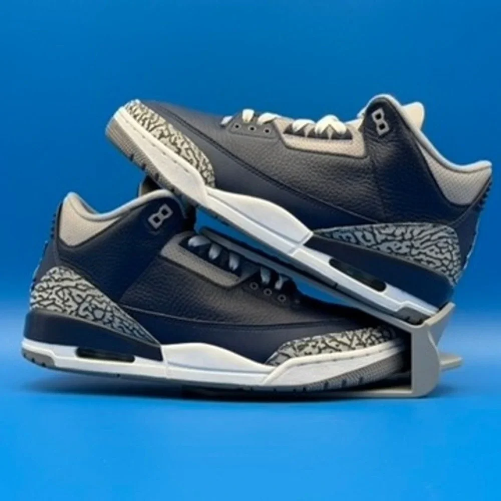 Jordan 3 Retro Midnight‎ Navy Georgetown CT8532-401 Size 10 11.5W VNDS!